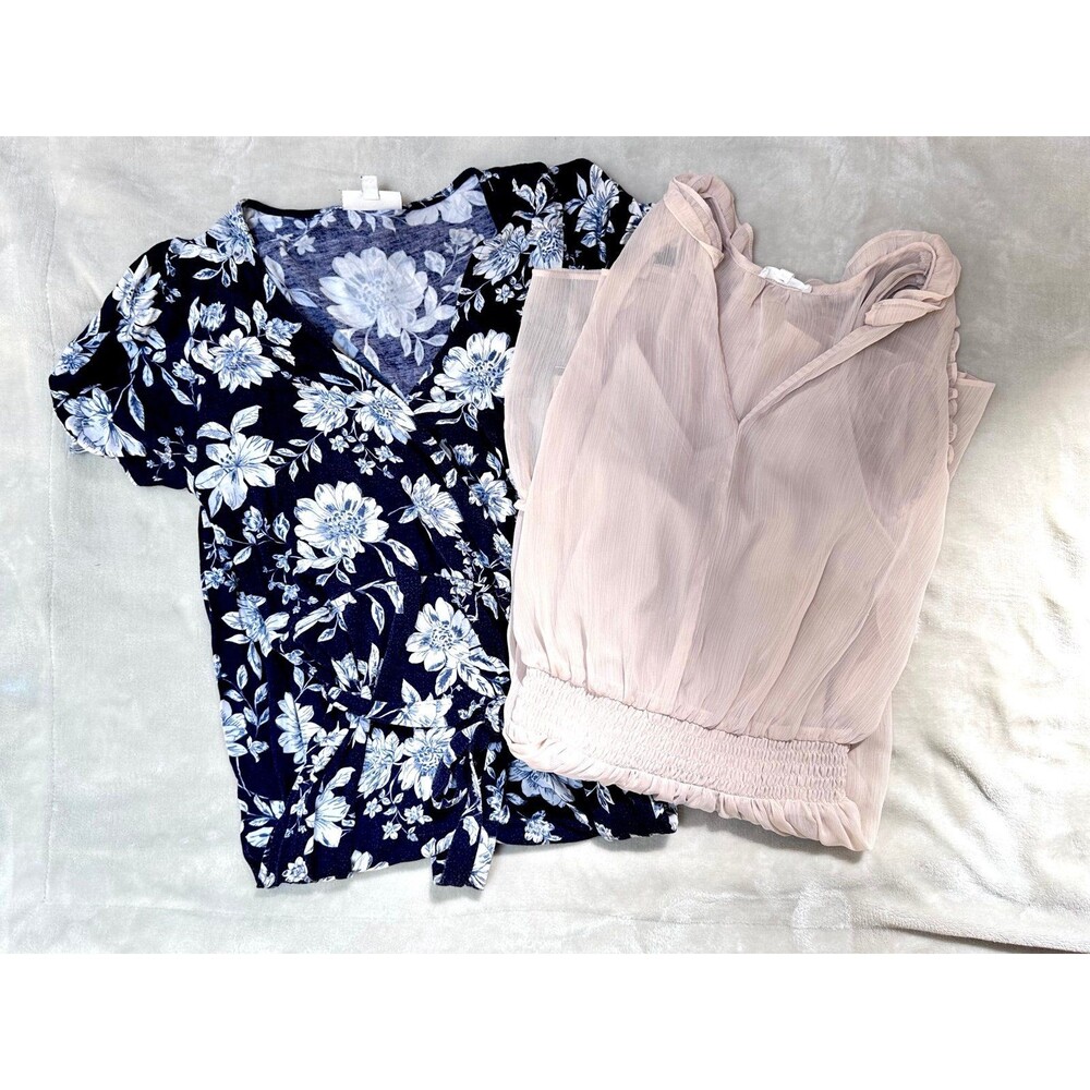 Size M: Women’s fitted floral and sheer white dress Bundle